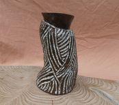 Vase, brun, hvide underglasurstriber 